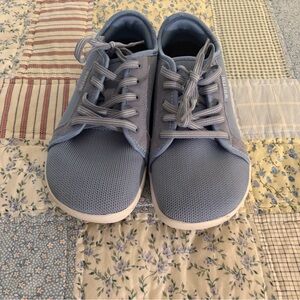 Whitin Barefoot Shoes, Size 8 Wide